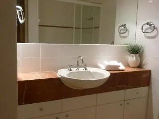 Апарт-отель Sandcastles Noosa
